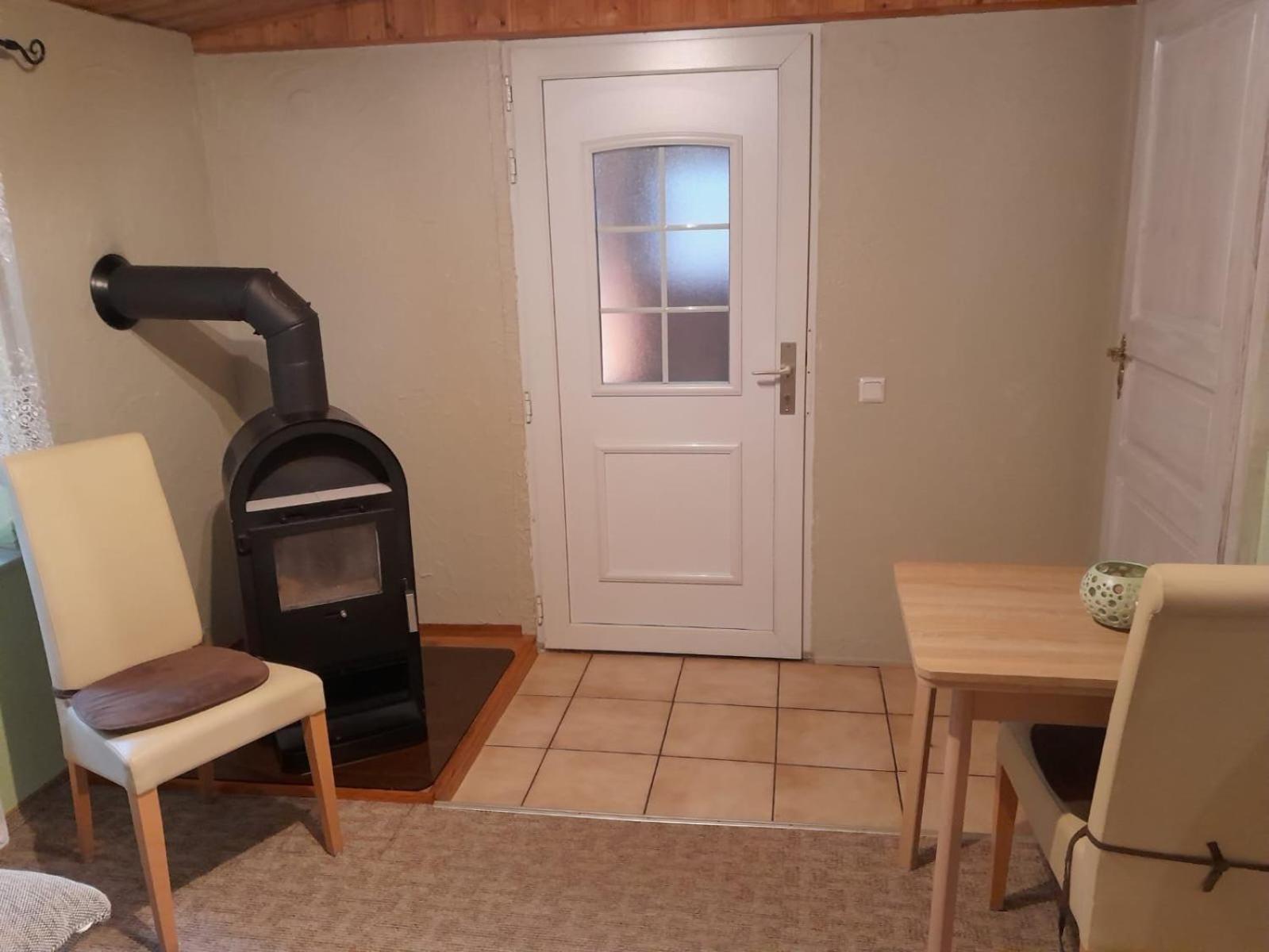 Gemuetliche Ferienwohnung Loebert 吕本瑙 外观 照片